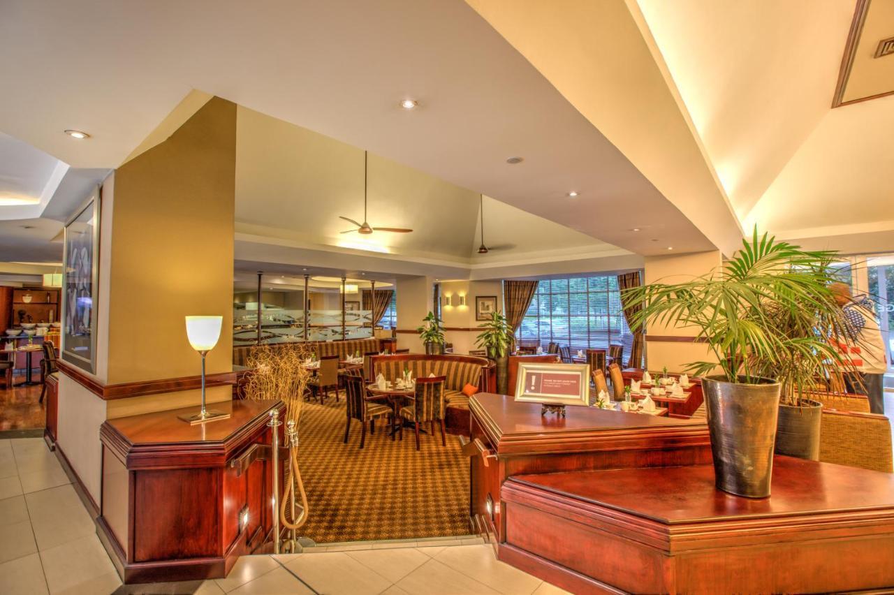 Bryanston Hotel 3*