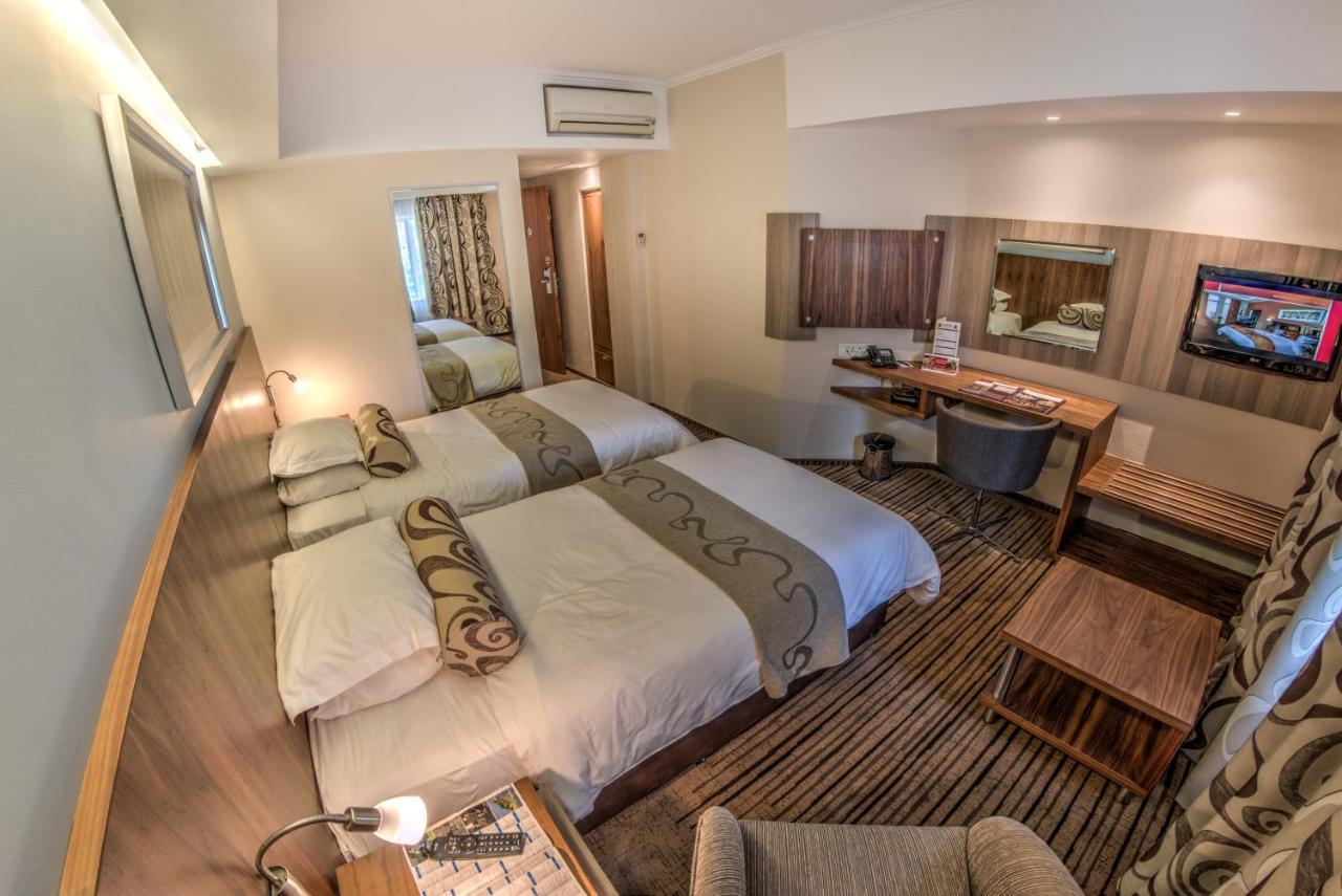 Hotel Bryanston