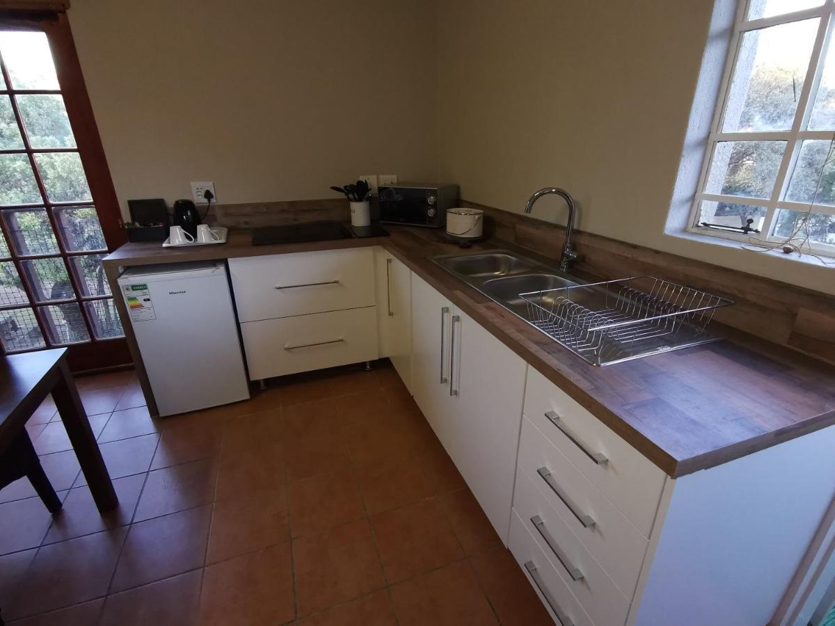 Homestay Paulshof Sandton - Hluhluwe Road Complex
