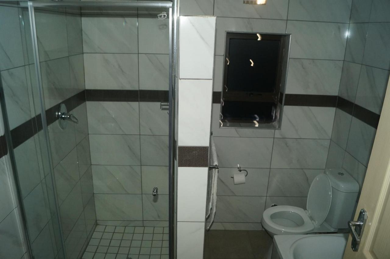 Miraton Eastgate Suites 3*