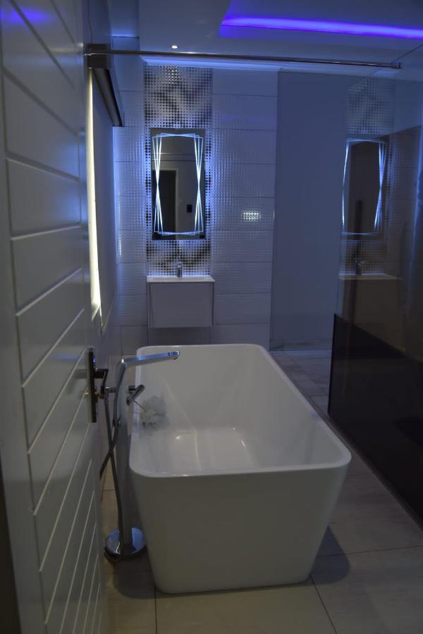Louisville Guestlodge Bedfordview Bed & Breakfast Johannesburg