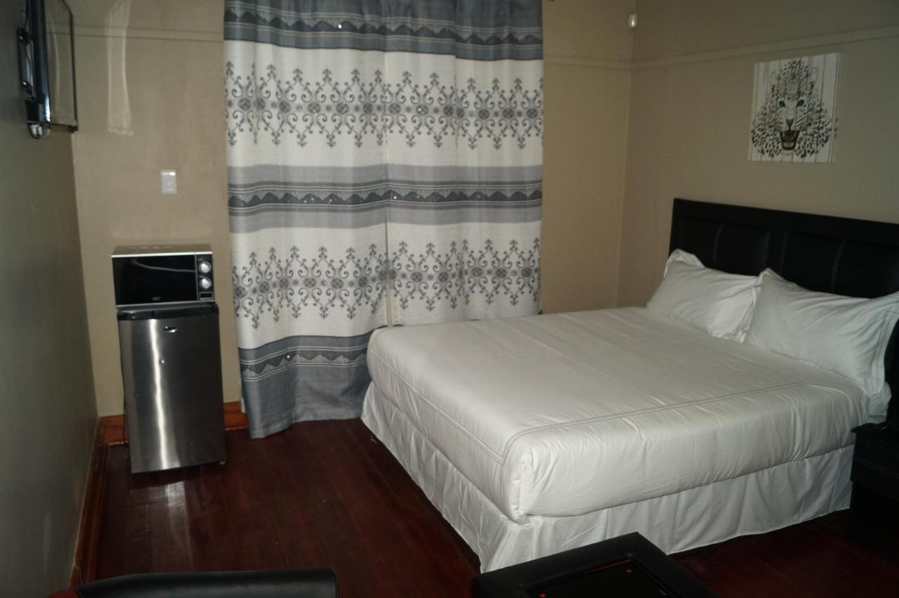 Miraton Eastgate Suites