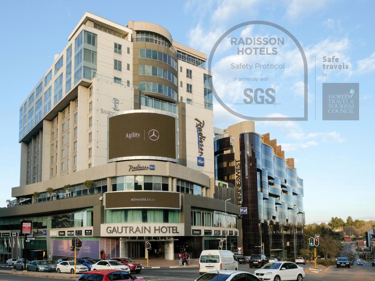 Radisson Blu Gautrain Hotel, Sandton 4*