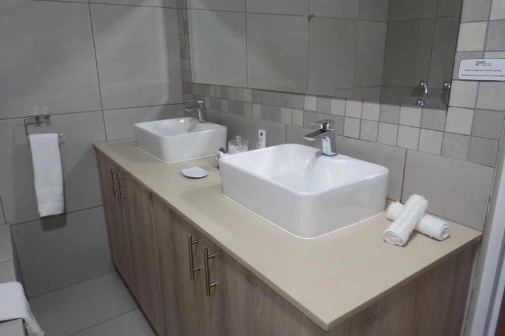 Dunton 4*