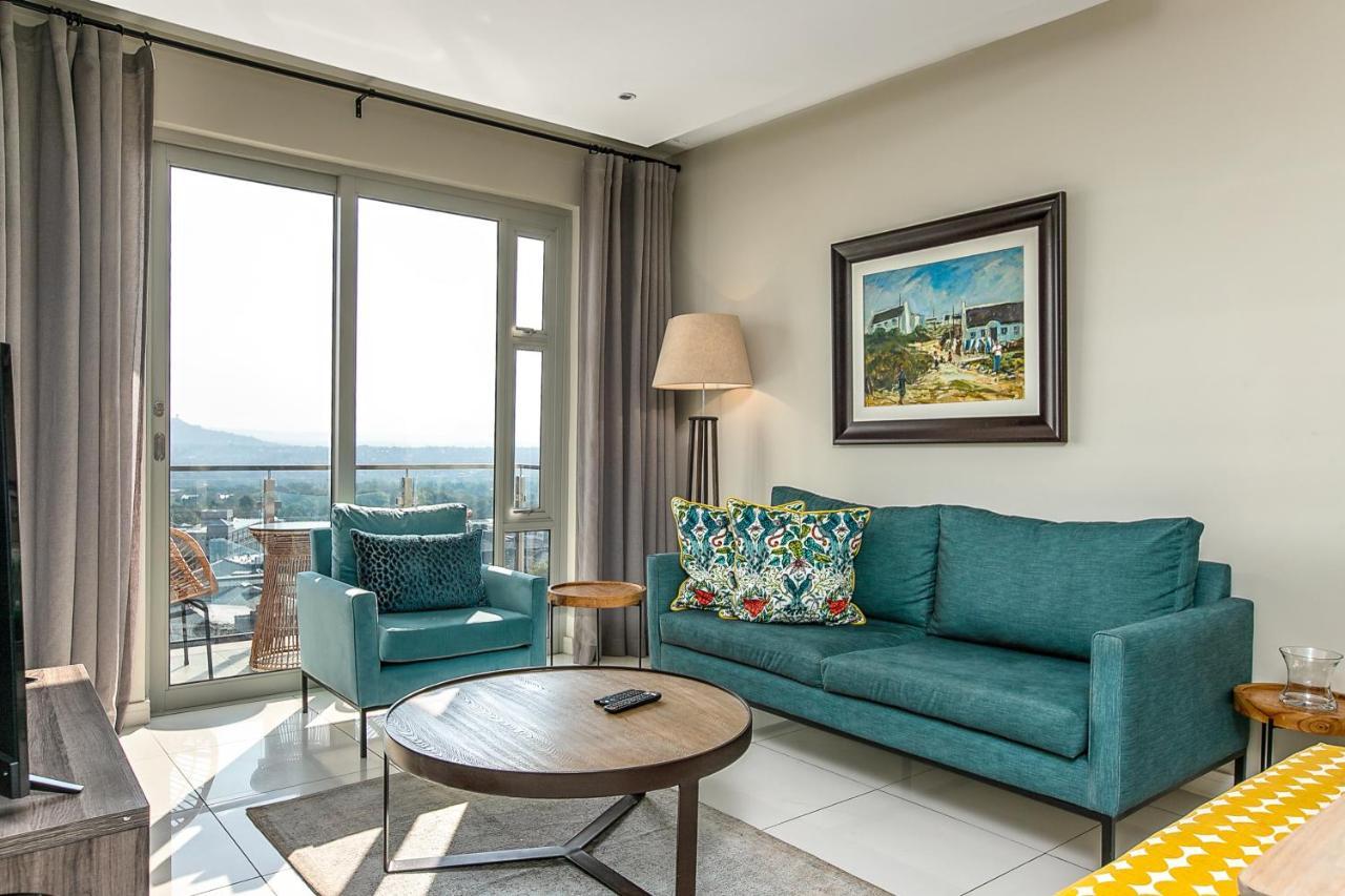 Apartment 915 The Tyrwhitt - Rosebank Johannesburg