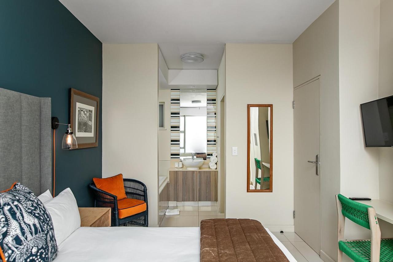 915 The Tyrwhitt - Rosebank Apartment