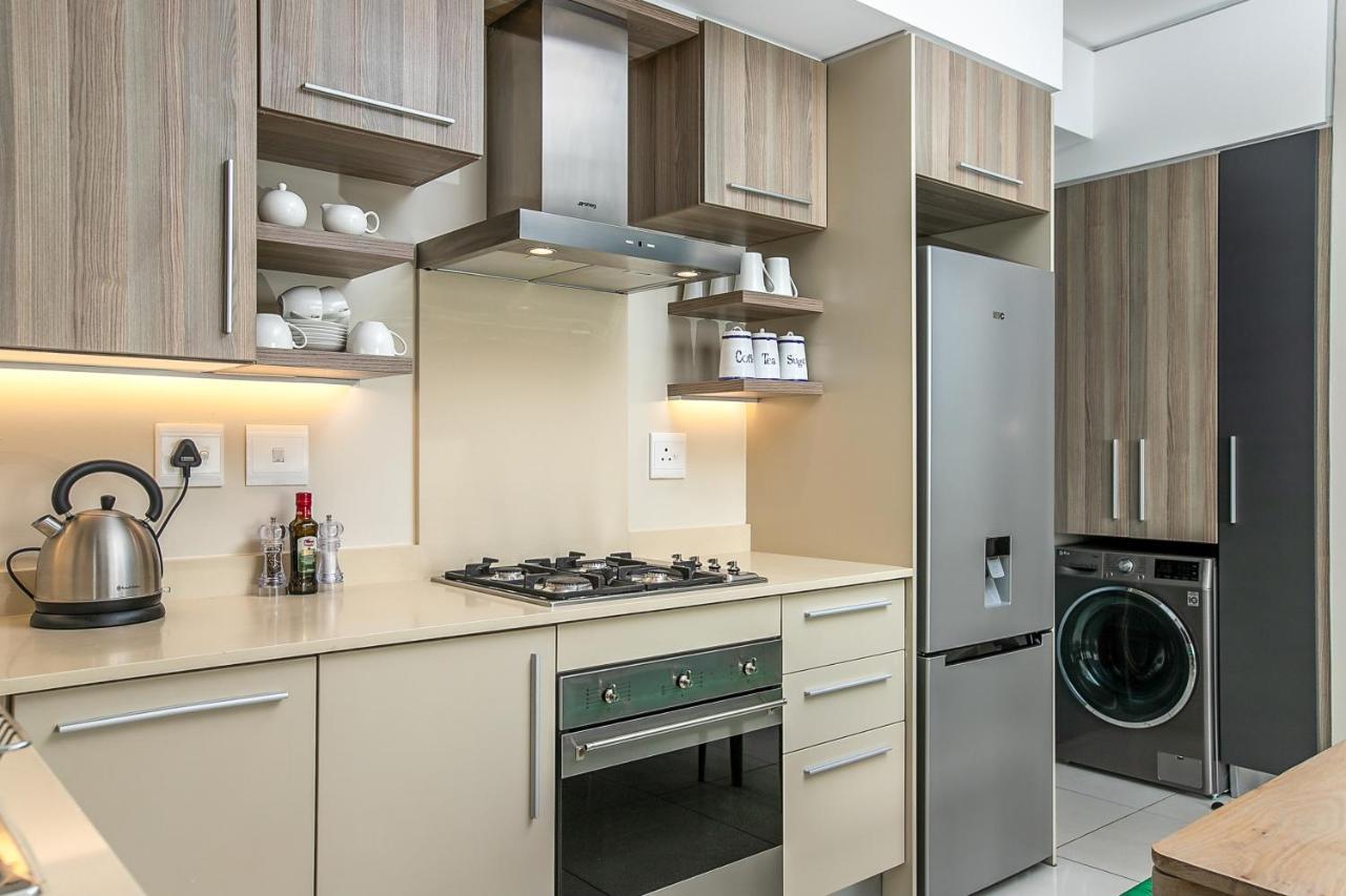 915 The Tyrwhitt - Rosebank
