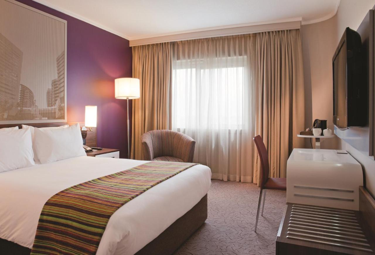 Hotel Garden Court Sandton 3*
