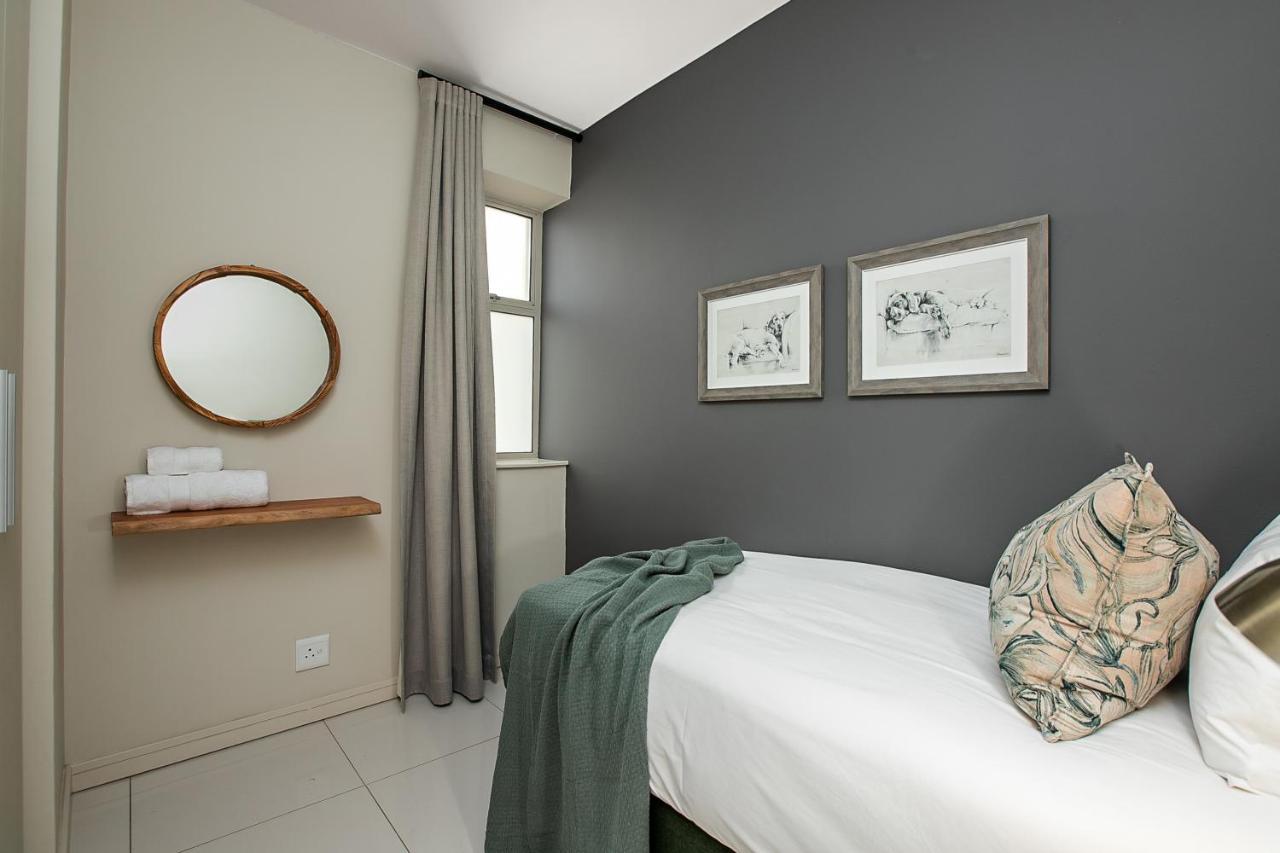 715 The Tyrwhitt - Rosebank