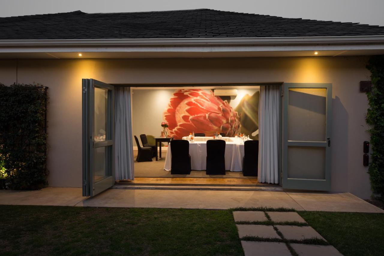 The Parkwood Hotel 5*