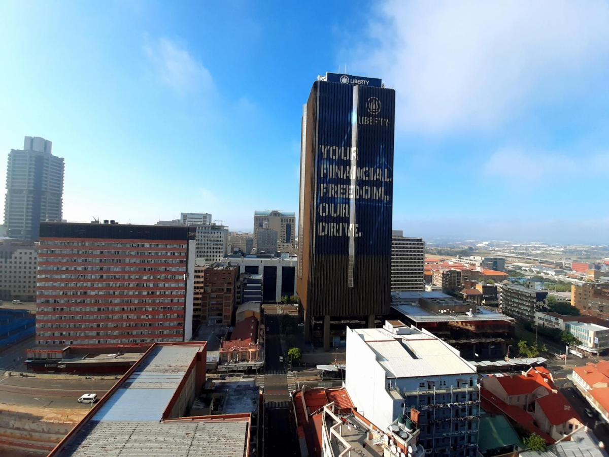 1804 Franklin 3-bed Penthouse With Rooftop Jacuzzi Johannesburg