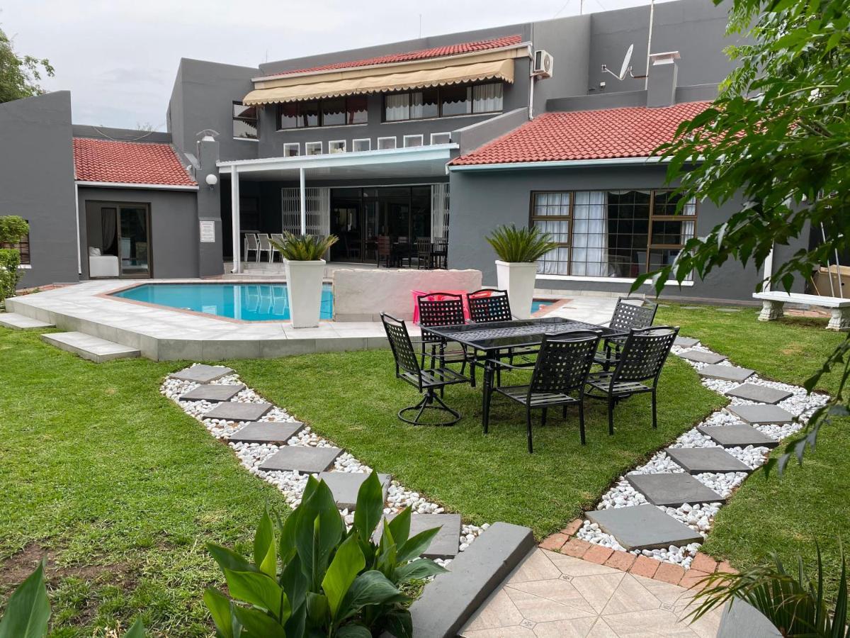Marion lều Johannesburg