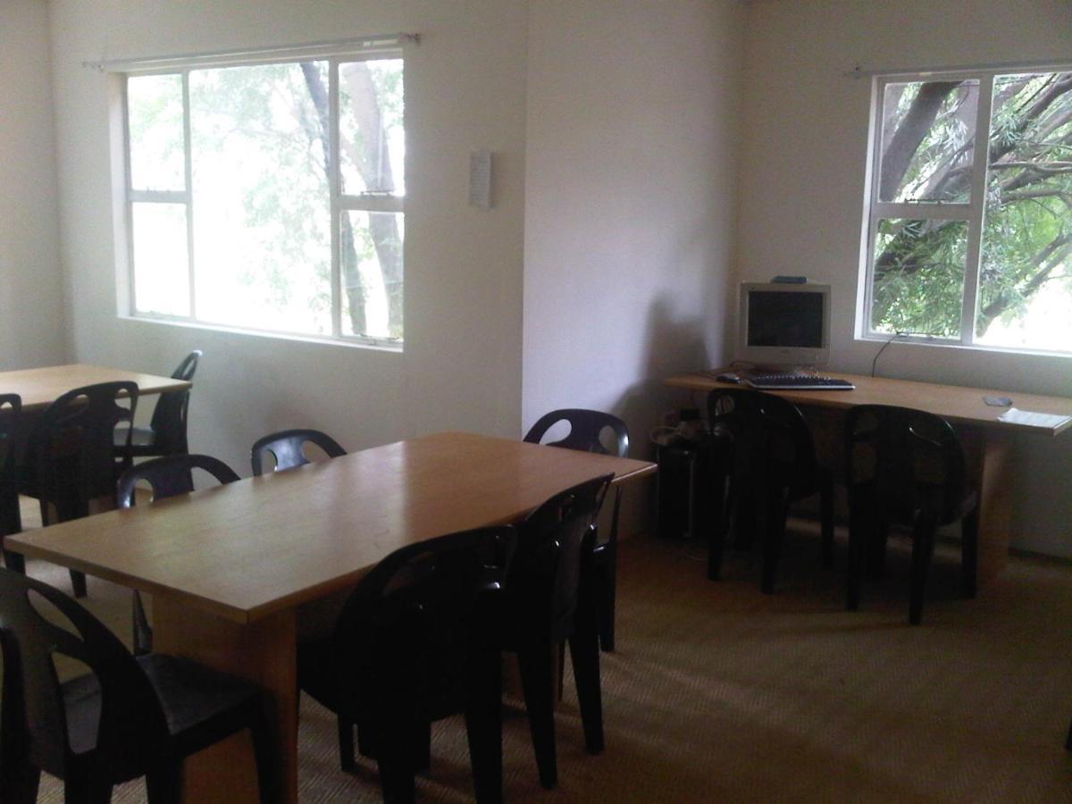 Hostel Sleek