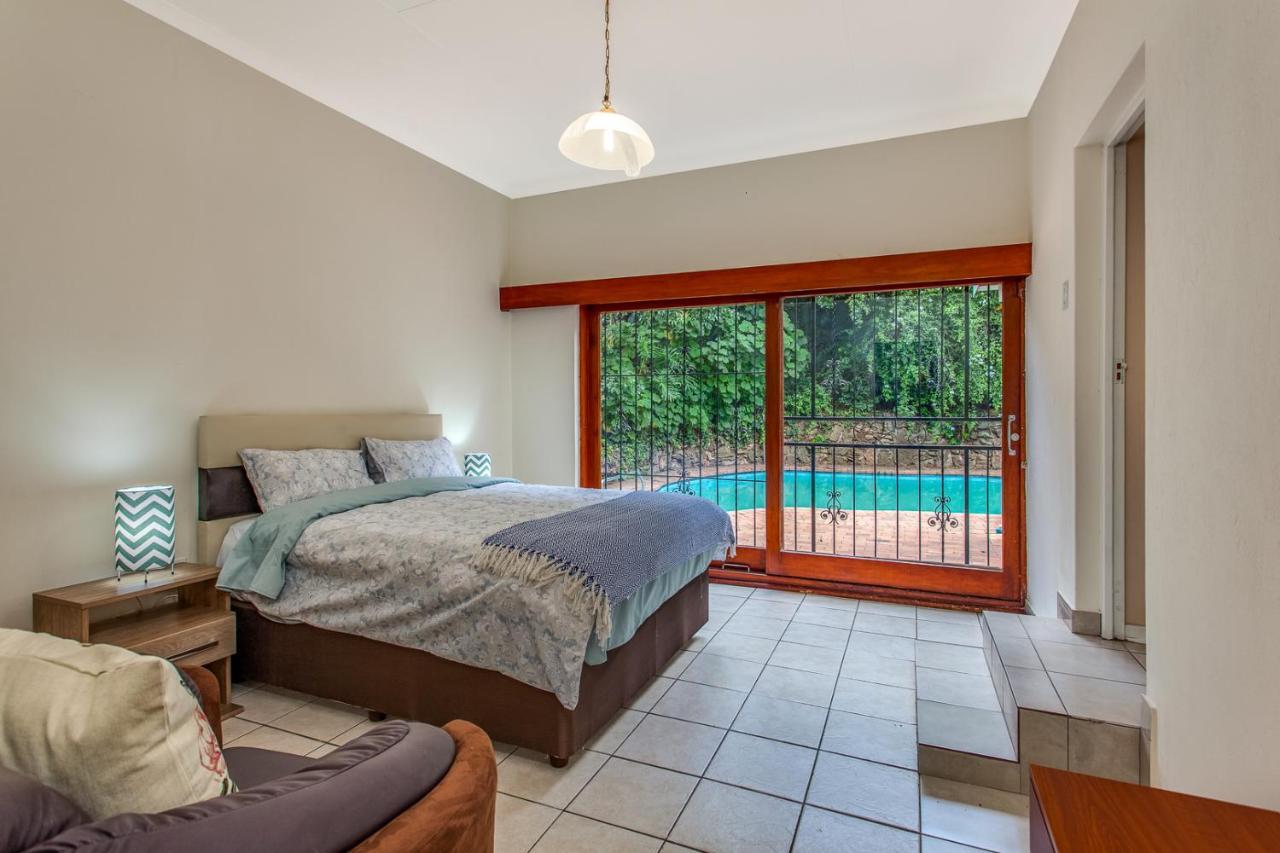 Chalet 5 Cosmos Chalet Johannesburg