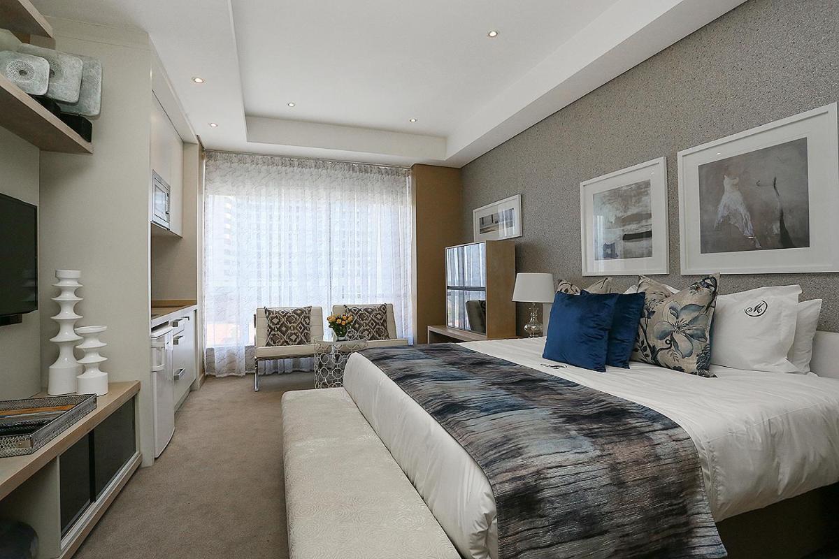 Aparthotel 305 Sandton Skye