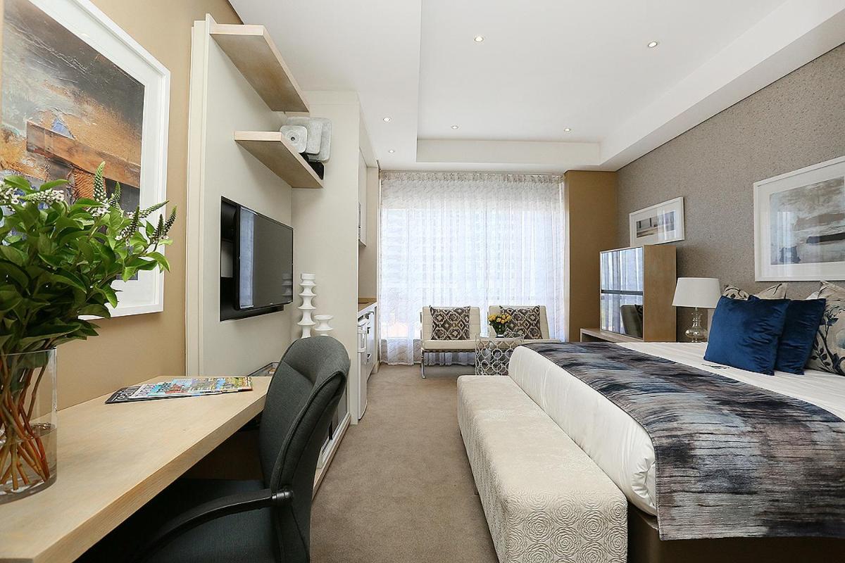 305 Sandton Skye *