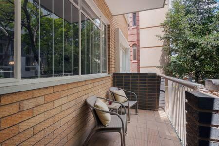 Modern In Rosebank Apartment *