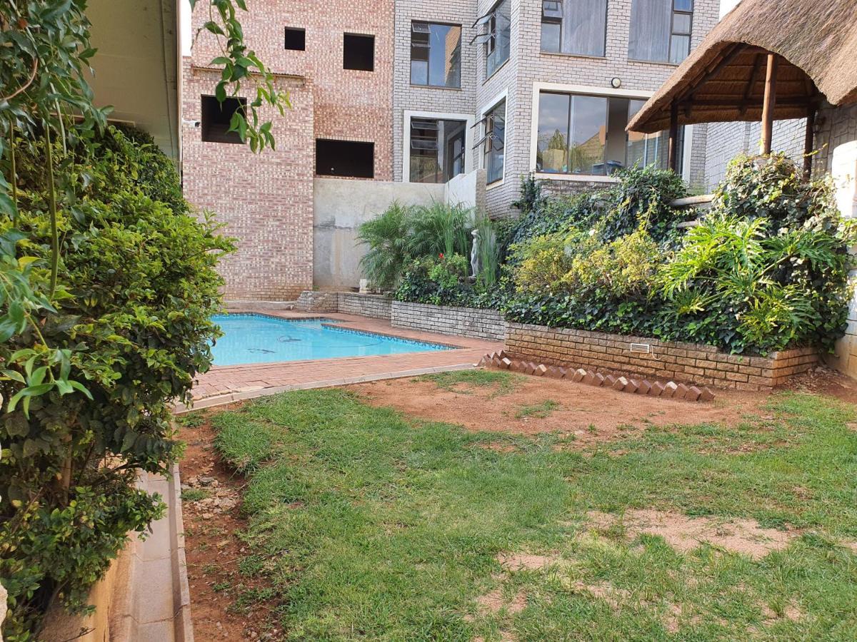 Naomi's Place 3* Johannesburg