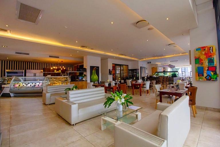 Sandton Luxury *