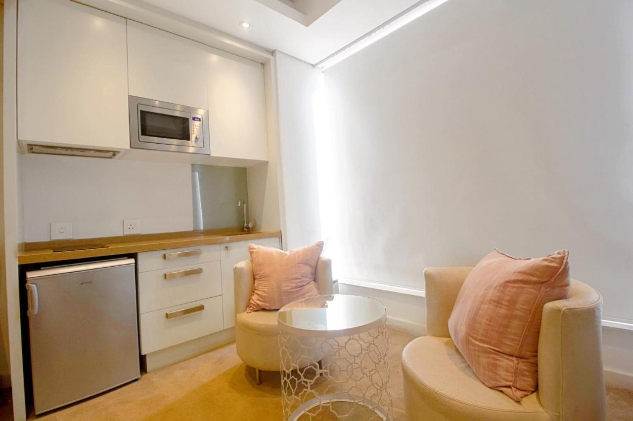 Sandton Luxury * Johannesburg