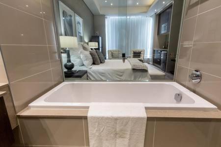 Sandton Skye Apartment Johannesburg