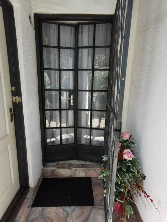 Cozy Warm Feel Homestay Johannesburg