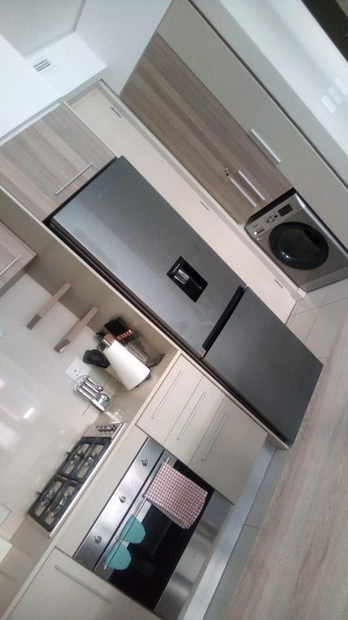 Rosch Inc Prop Rosebank Apartment
