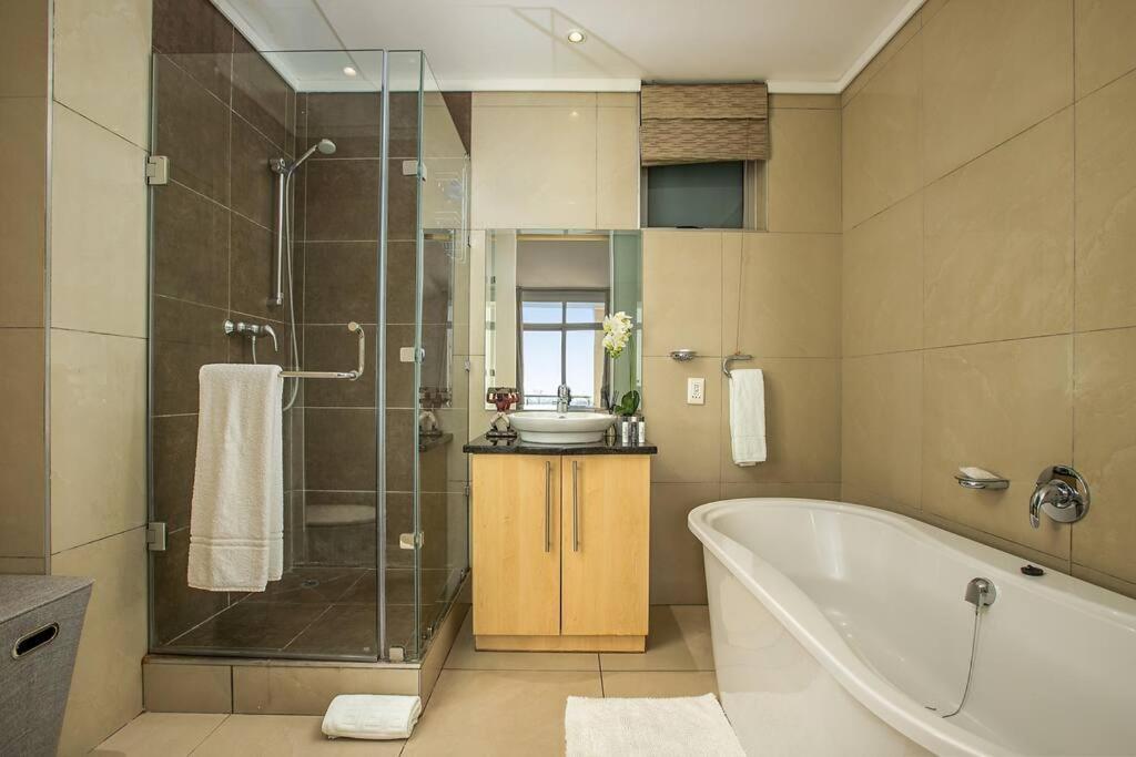 Apartment Hydro Sandton Executive Johannesburg