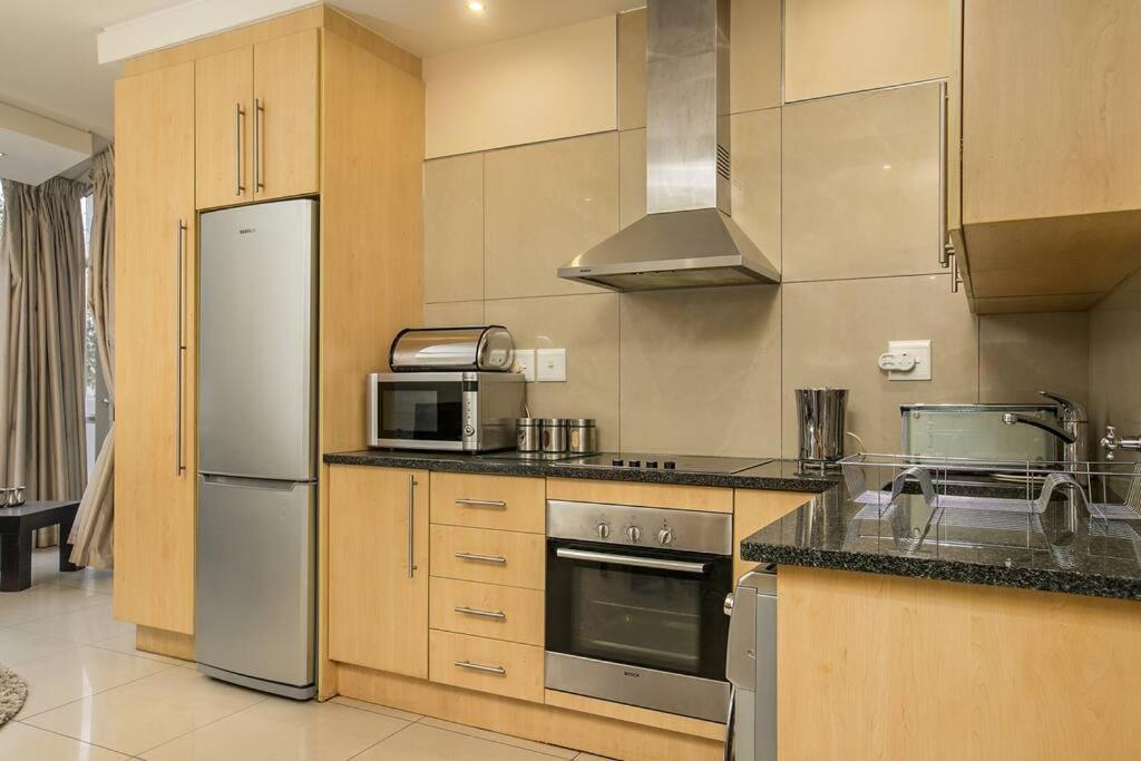 Hydro Sandton Executive