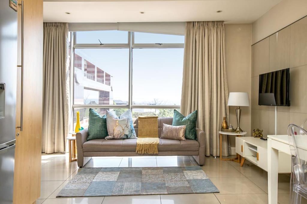 Hydro Sandton Executive Johannesburg