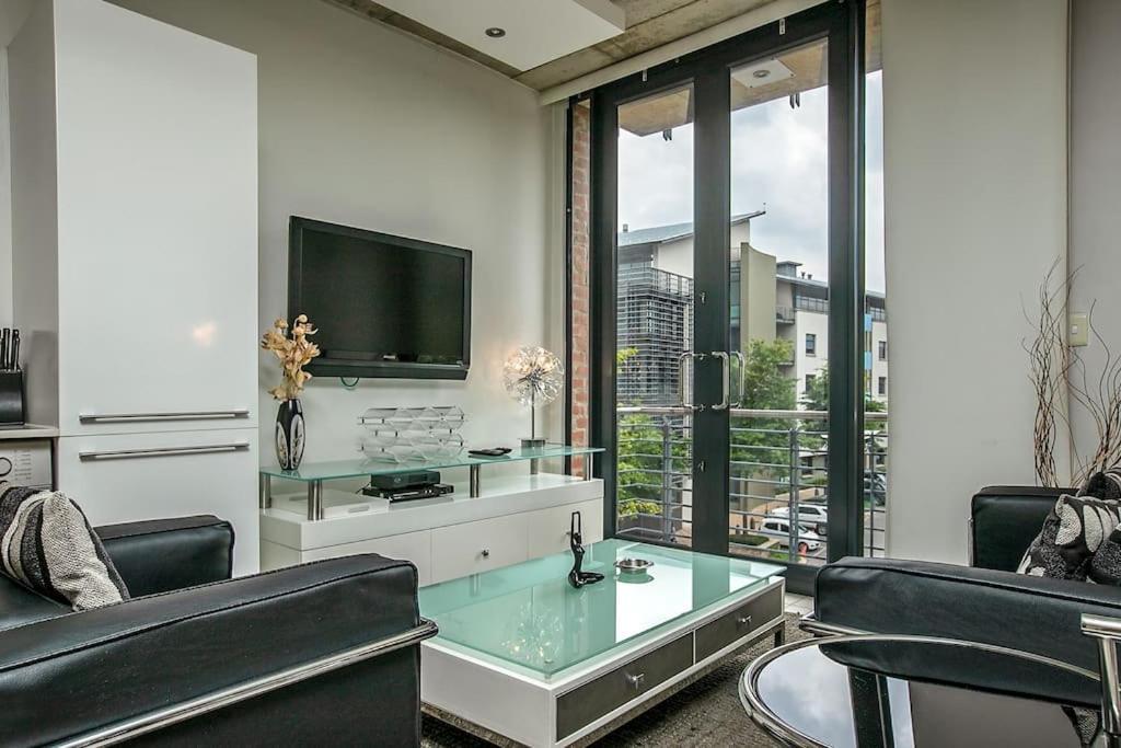Melrose Arch Luxury *