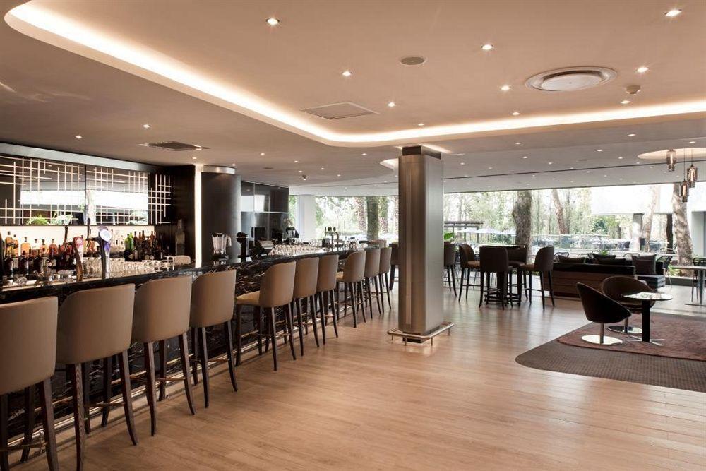 Hotel Southern Sun Grayston Sandton 4*