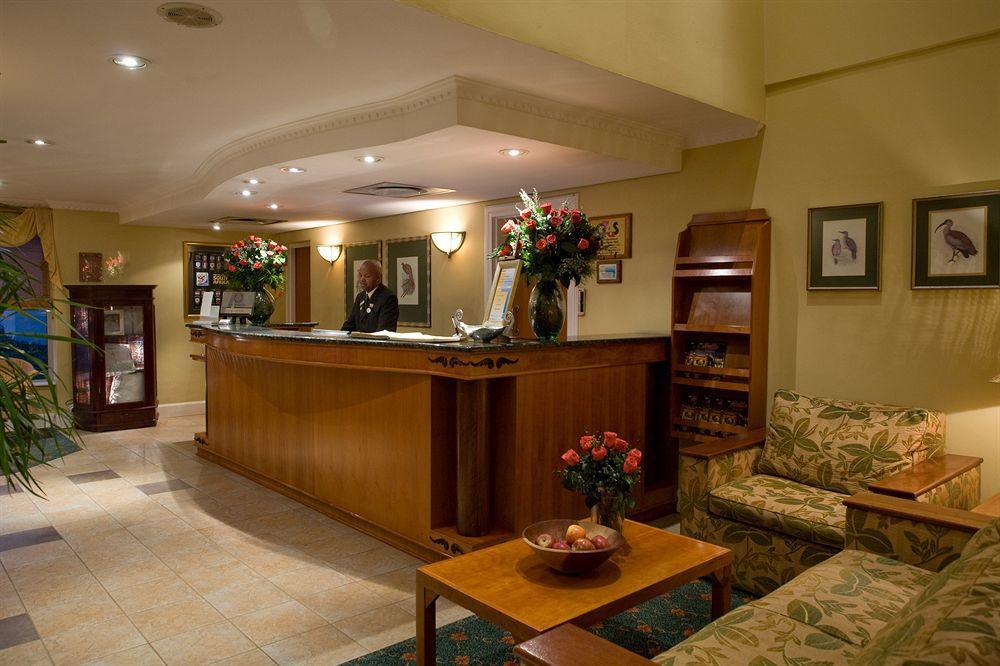 Hotel Courtyard Sandton 4*