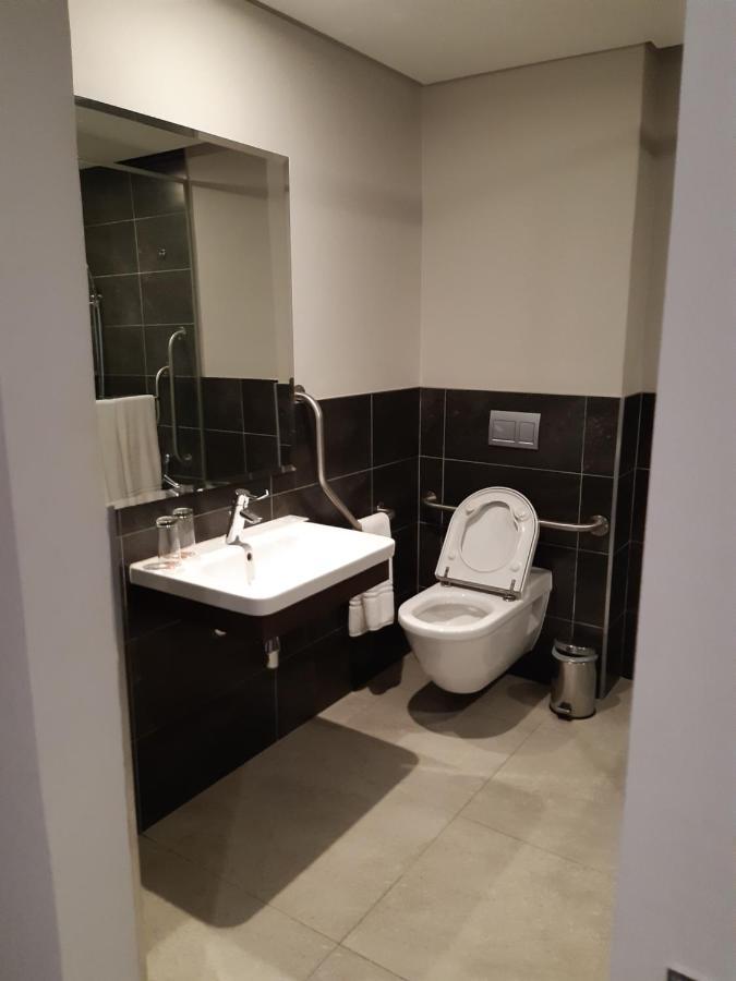 Hotel Newtown, 3*