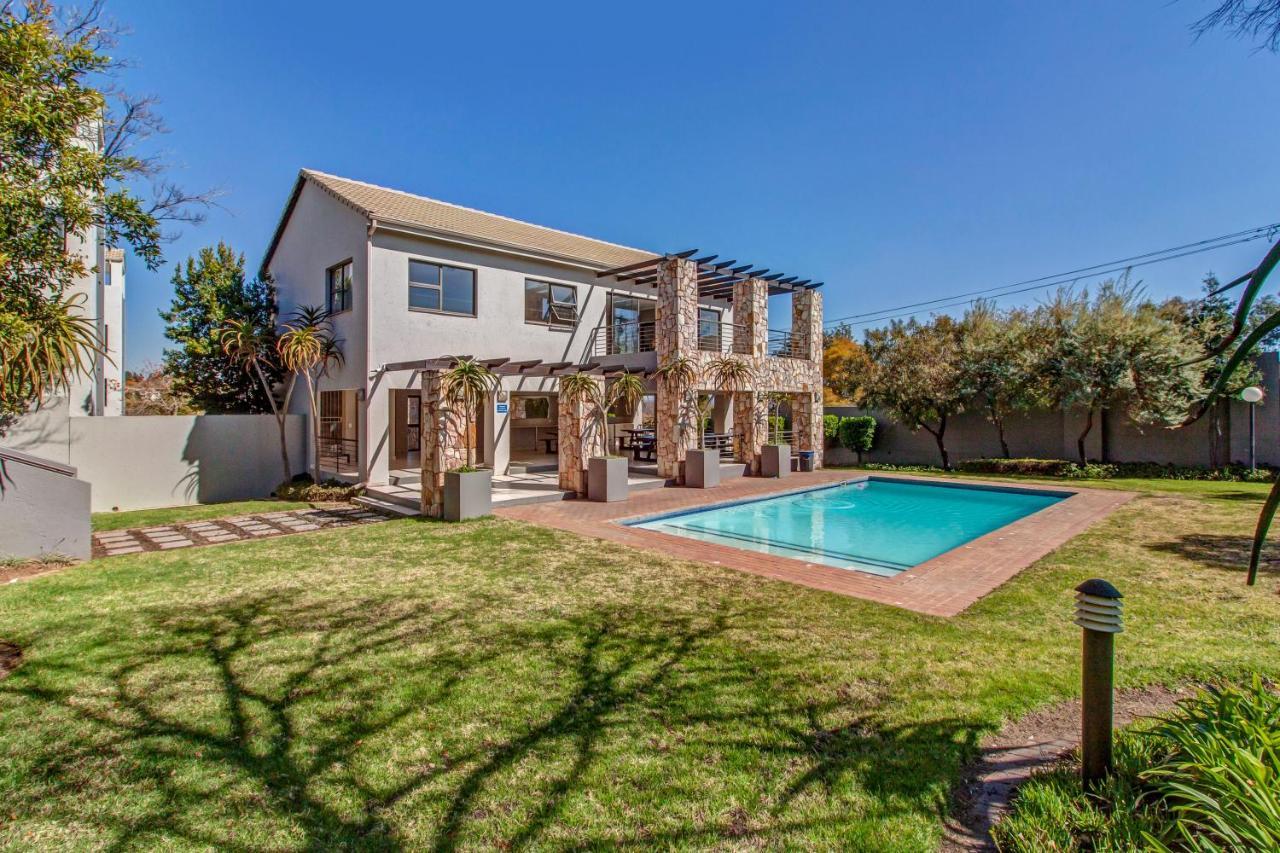 Upmarket Ultra Modern Sandton *