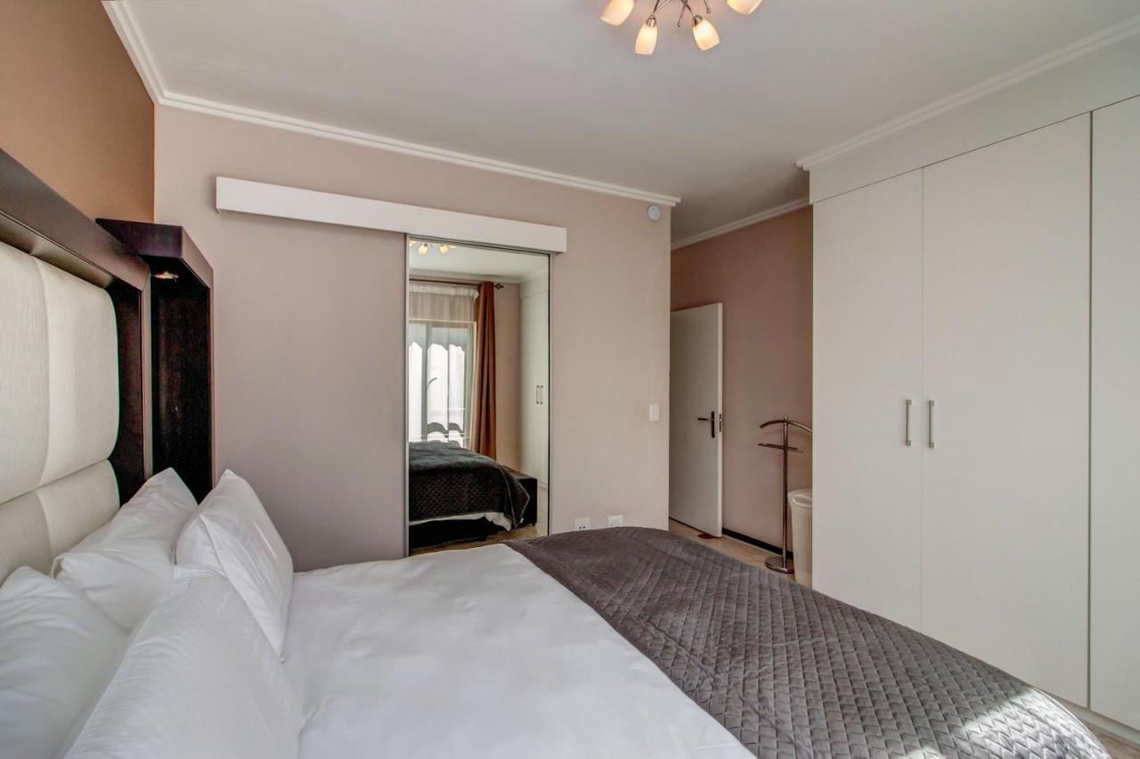 Apartamento Upmarket Ultra Modern Sandton *