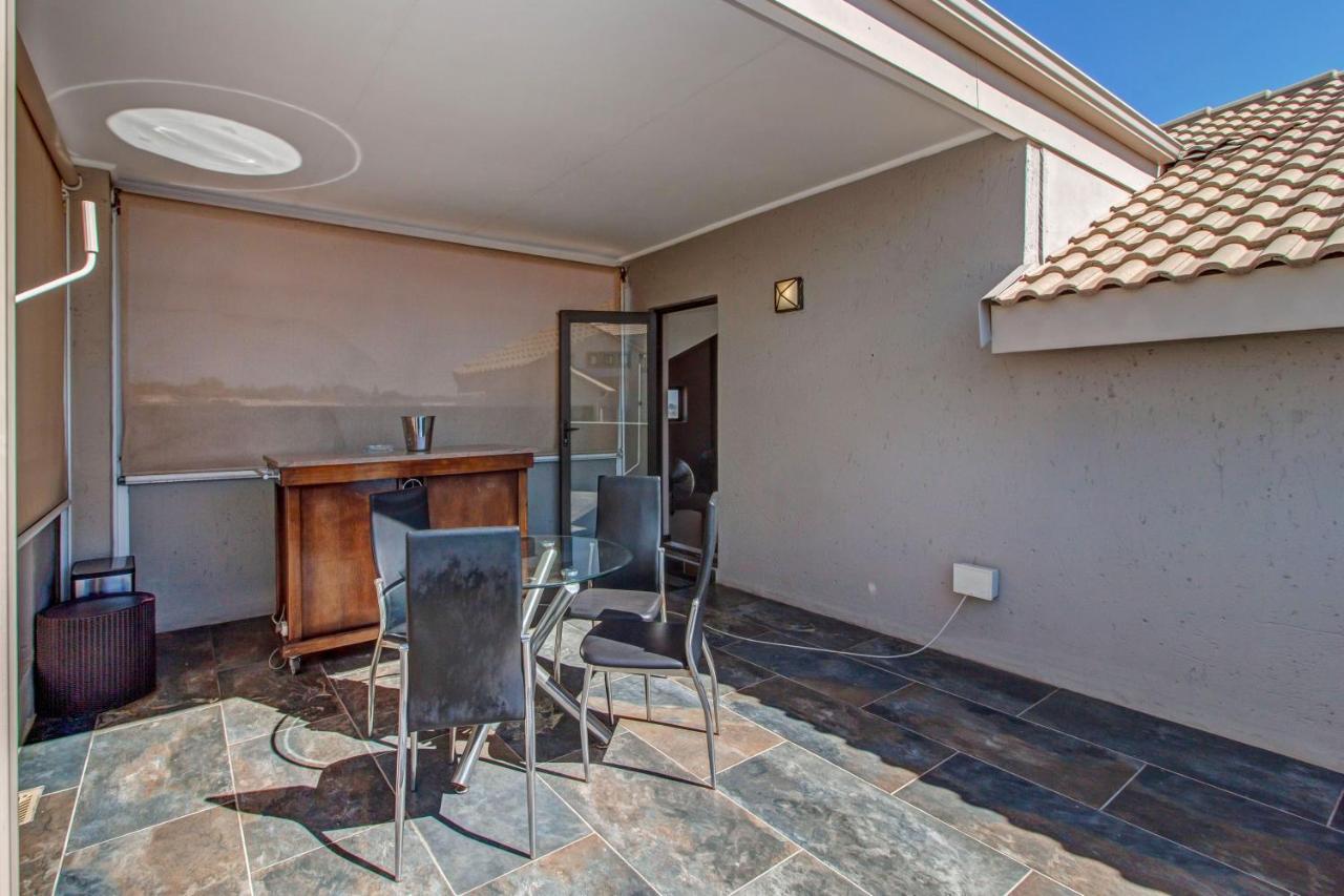 Apartamento Upmarket Ultra Modern Sandton