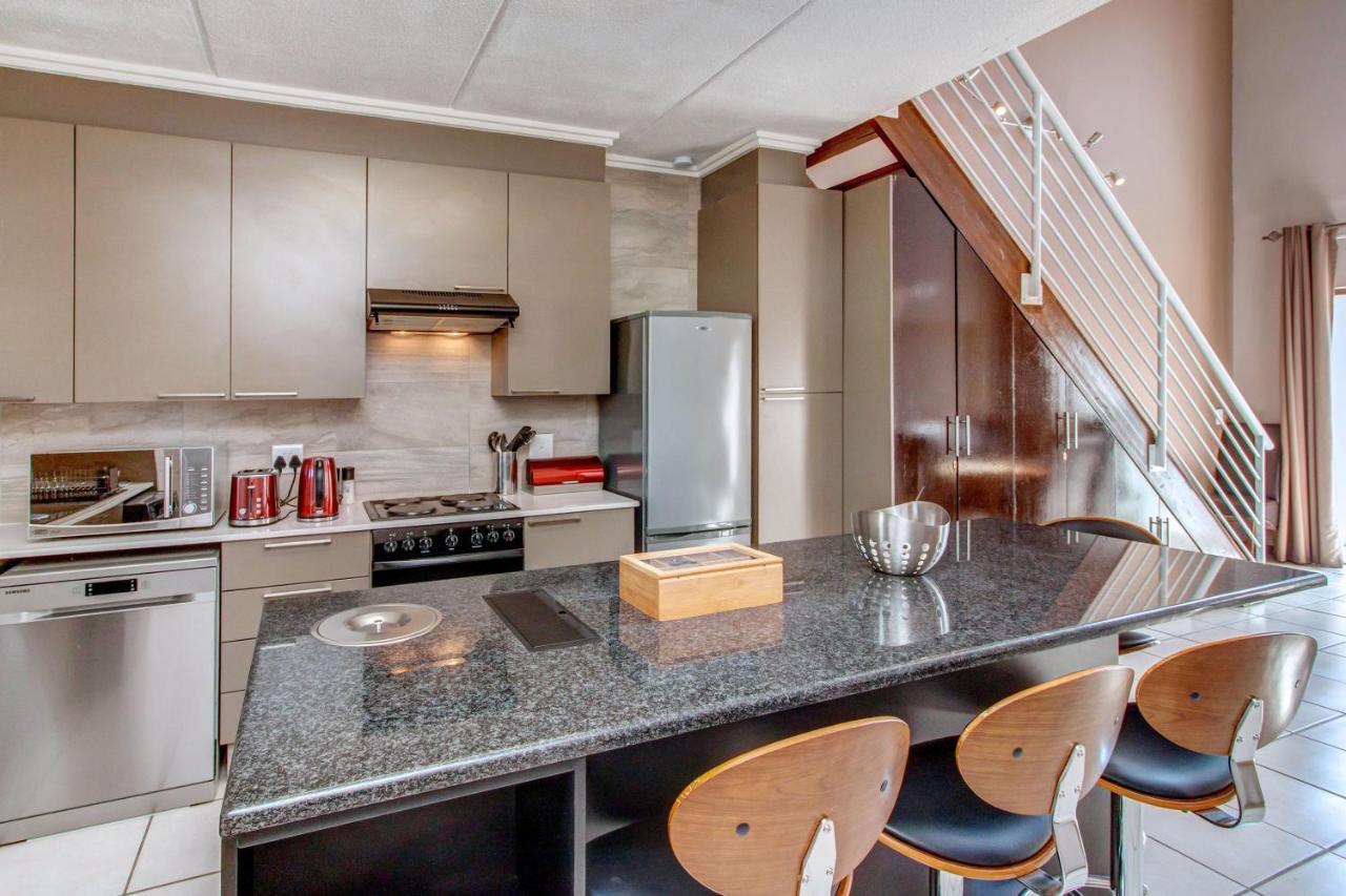 Upmarket Ultra Modern Sandton Apartamento *
