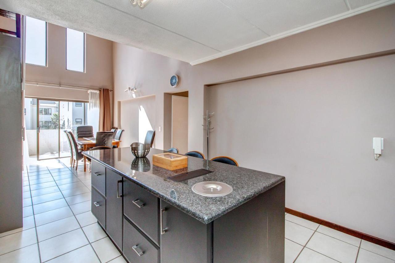 Upmarket Ultra Modern Sandton Apartamento Joanesburgo