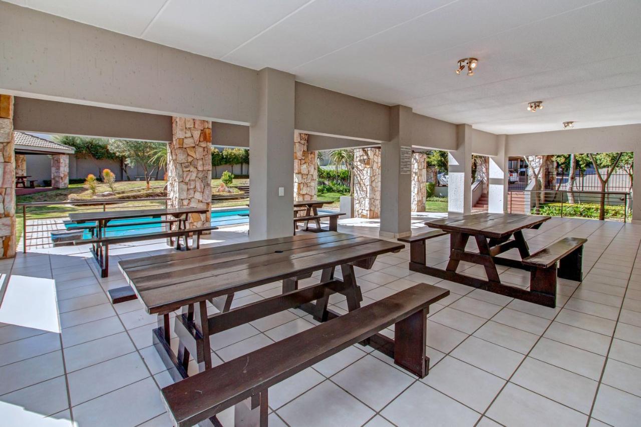 Apartamento Upmarket Ultra Modern Sandton