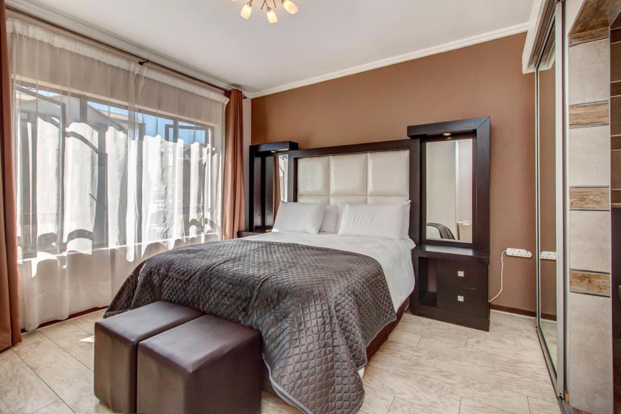 Upmarket Ultra Modern Sandton