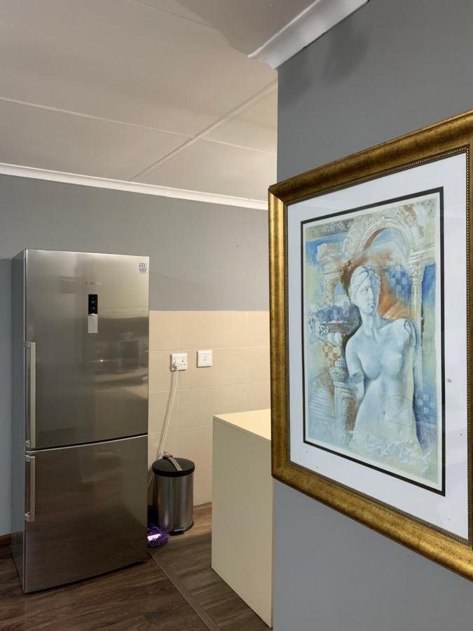 Bologna Estate * Johannesburg