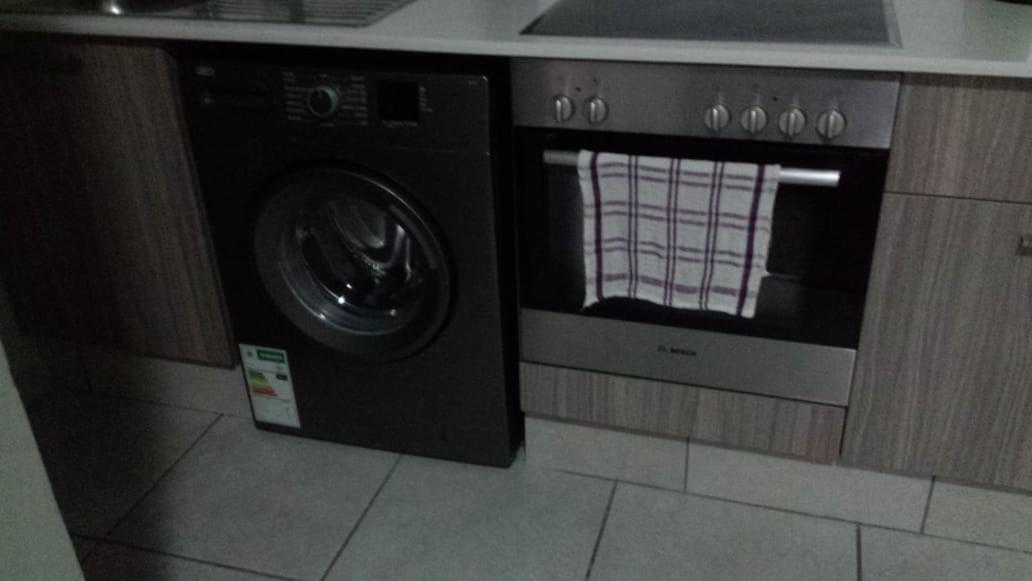 One Rosebank Apartment *