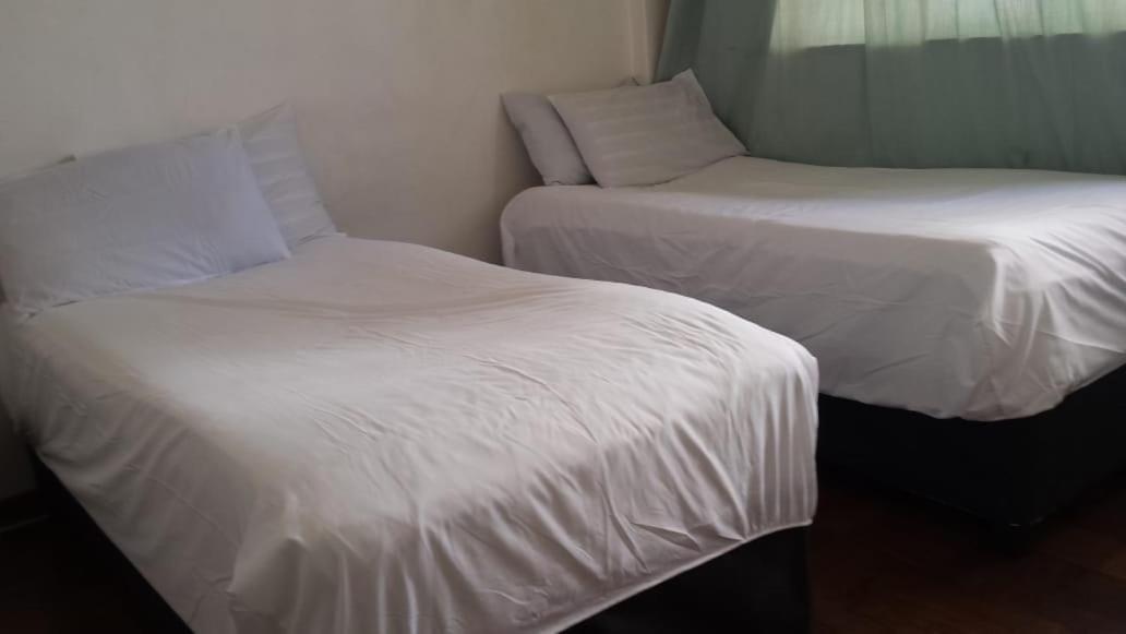 Rosebank 2* Johannesburg