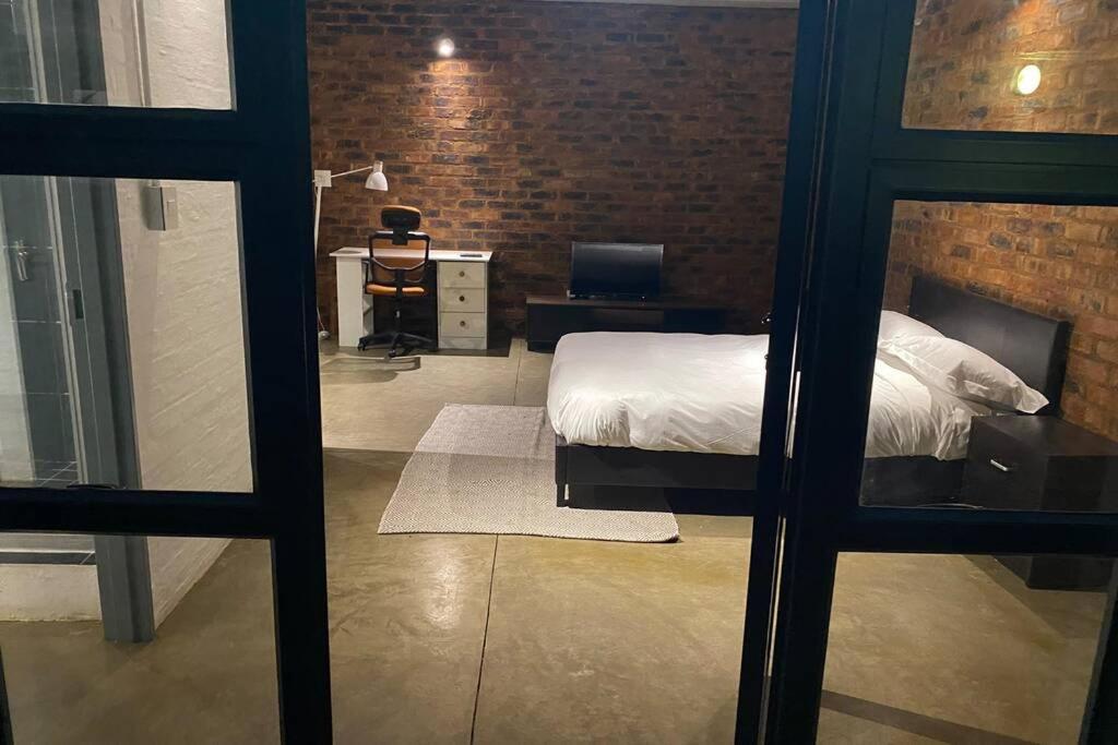 The City Block Apartment