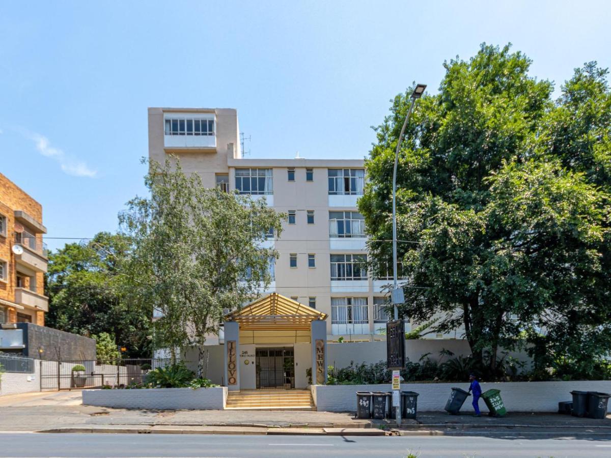 Rad - Illovo Mews 245 Oxford Road Căn hộ Johannesburg