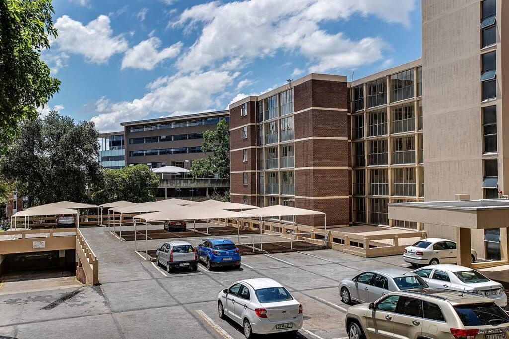 Majuba Place Sandton Executive Studio Apartment