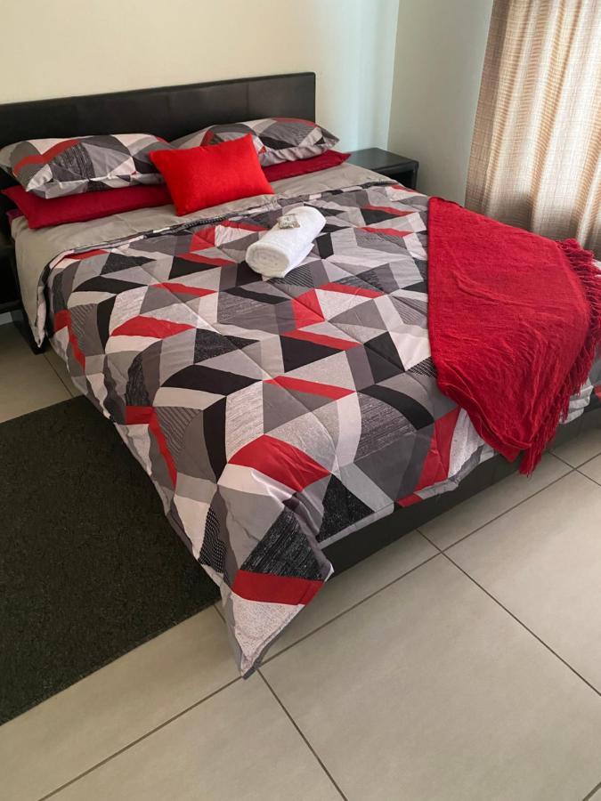 Apartment Greenstone Ridge Johannesburg