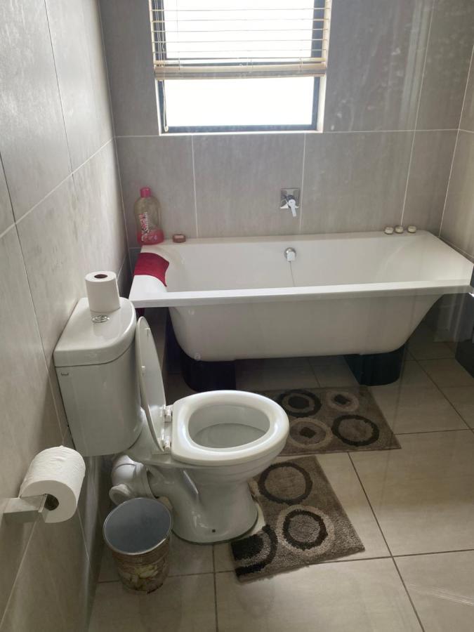 Greenstone Ridge Apartment *