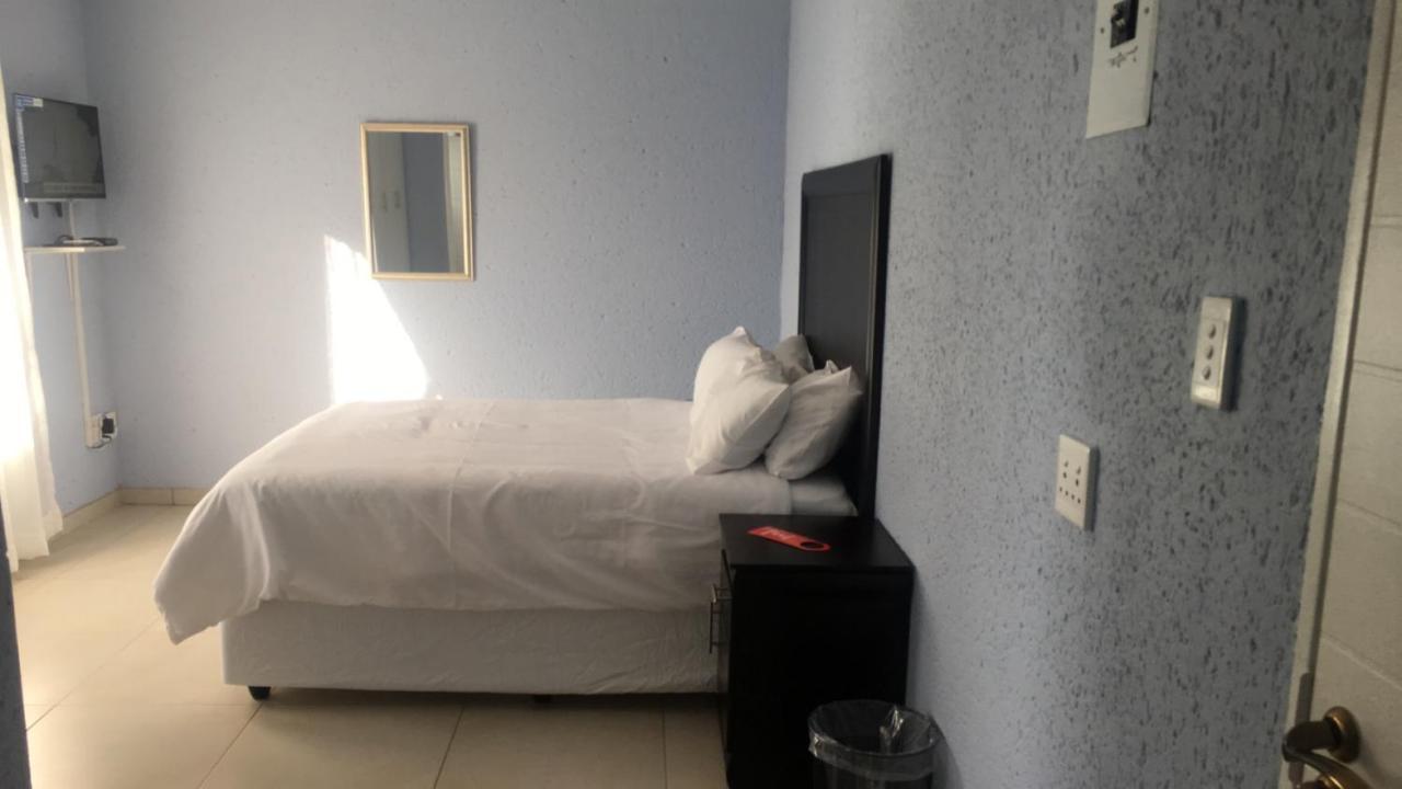Dzuni Guest house Johannesburg